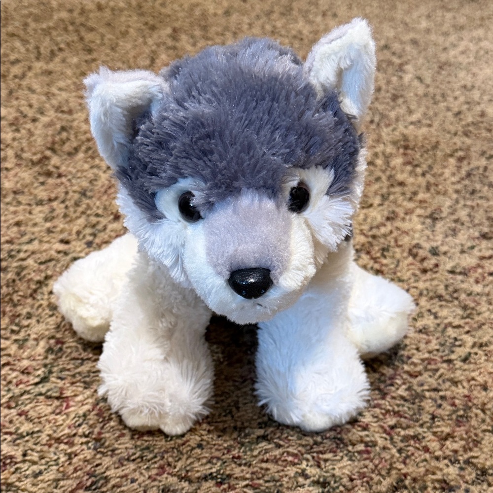 Yellowstone NP Stuffed Wolf Toy - Gray and White